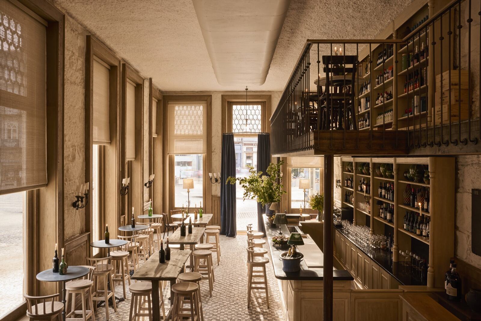 Porto Business Drink | Matriarca - A Home for Wine Lovers.