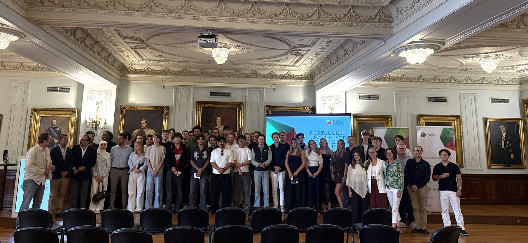 Deltion Students Visit CCIP to Learn More About Doing Business in Portugal